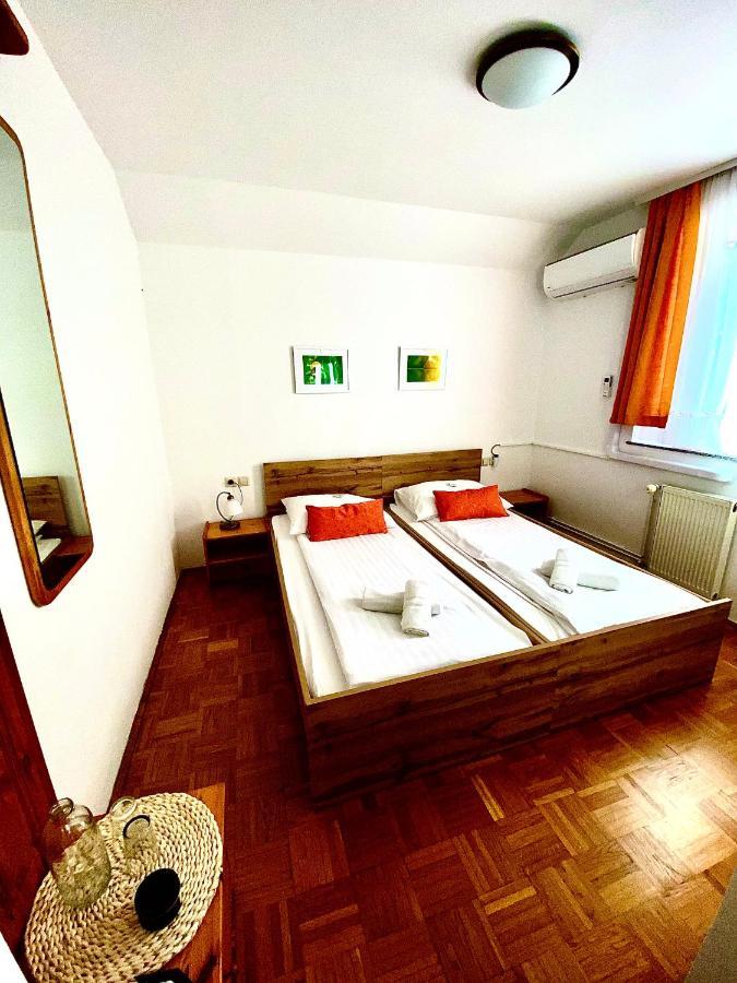 Guesthouse Pri Cebelici Lukovica pri Domžalah Extérieur photo