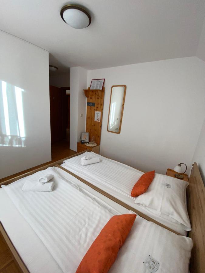 Guesthouse Pri Cebelici Lukovica pri Domžalah Extérieur photo