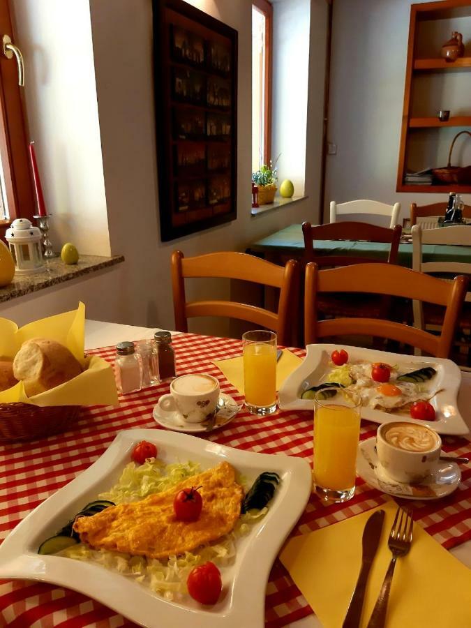 Guesthouse Pri Cebelici Lukovica pri Domžalah Extérieur photo